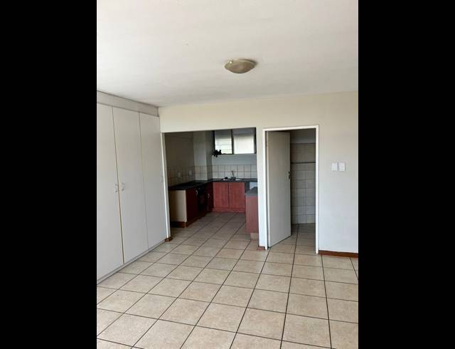 1 BEDROOM COMPLEX FOR SALE IN SUNNYSIDE